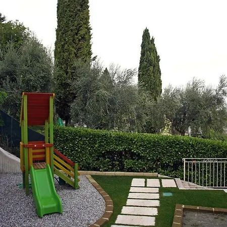 I Limoni Del Rustichel - Igs011006-cya *